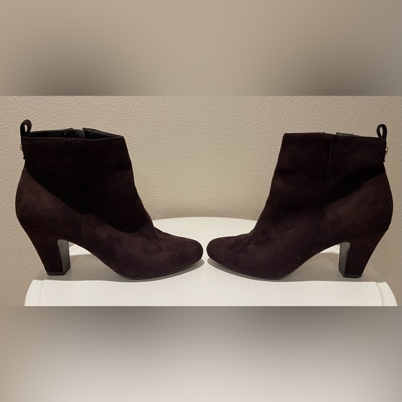 Spring chic awaits! BCBG’s Brown Booties with Plush suede & gold zippers - Picture 3 of 5